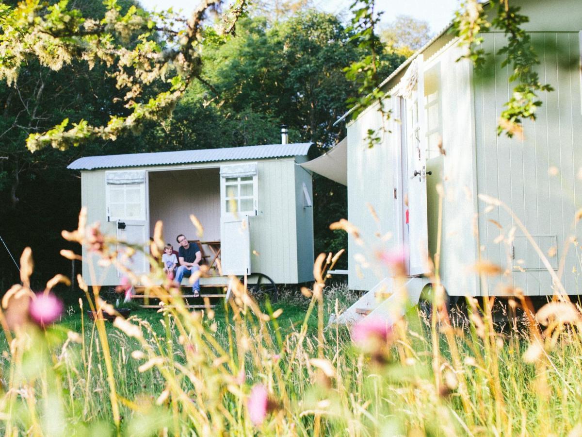 Snowdonia Shepherds' Huts คอนวี ภายนอก รูปภาพ