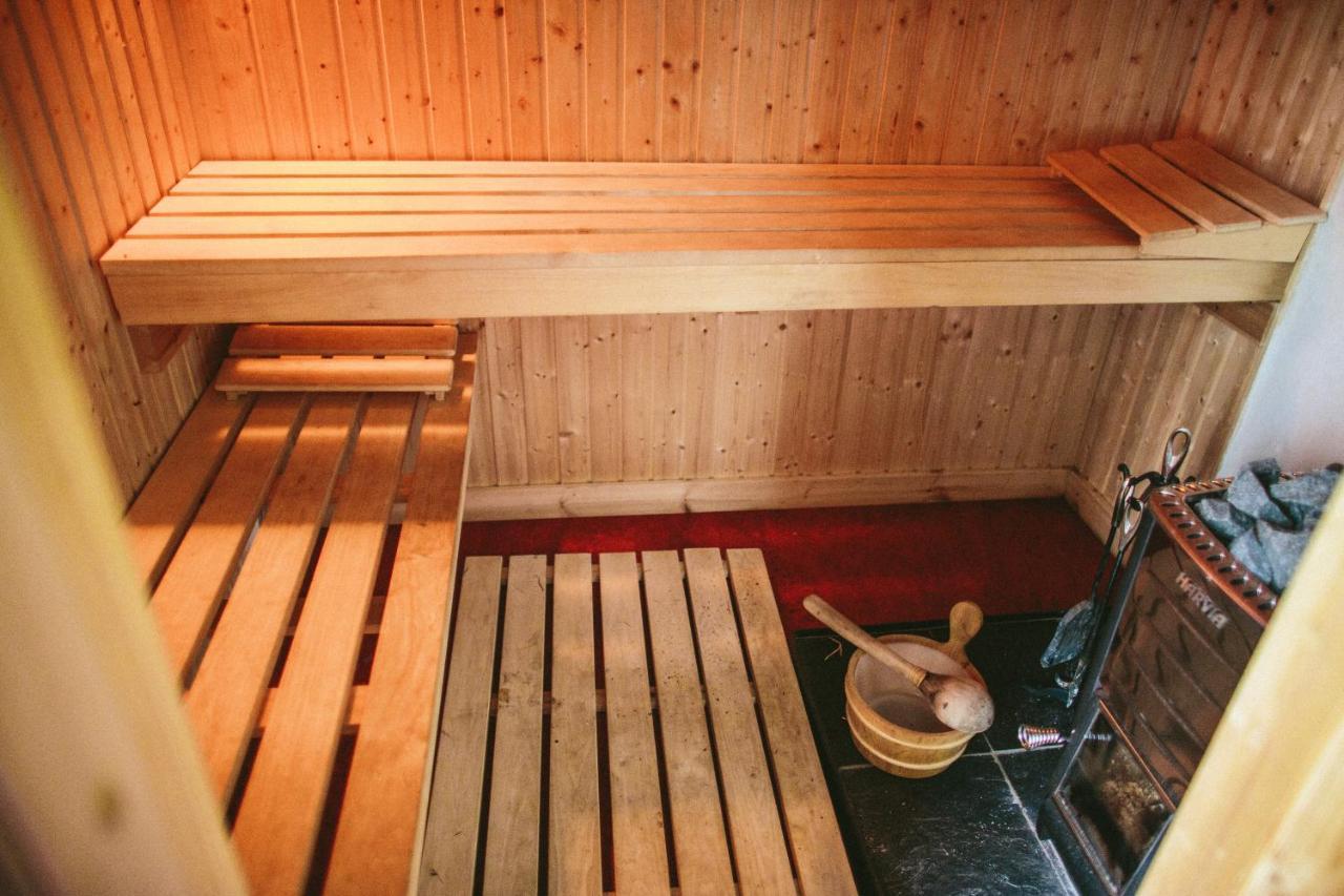 Snowdonia Shepherds' Huts คอนวี ภายนอก รูปภาพ